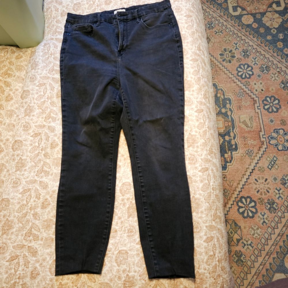 Good American Black Skinny Jeans